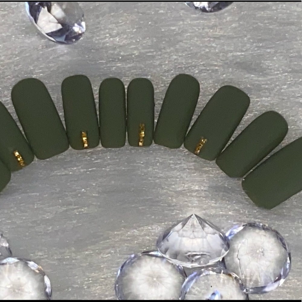 Sage||Press-on Nail Set